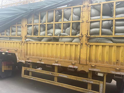 大量發(fā)貨 廣東工廠大量供應(yīng)pe,pp再生塑料顆粒